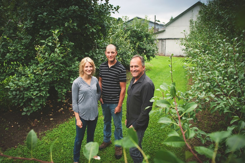  Michel Jodoin and his children